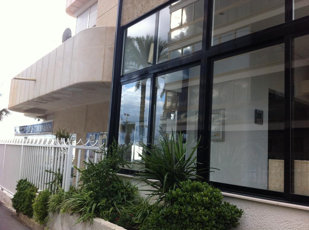 Apartamento Av Madrid 2H Benidorm Rum bild