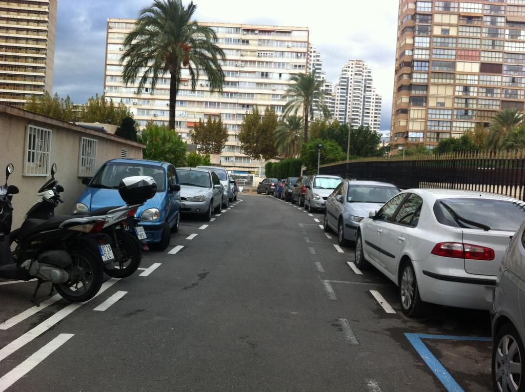 Apartamento Av Madrid 2H Benidorm Rum bild